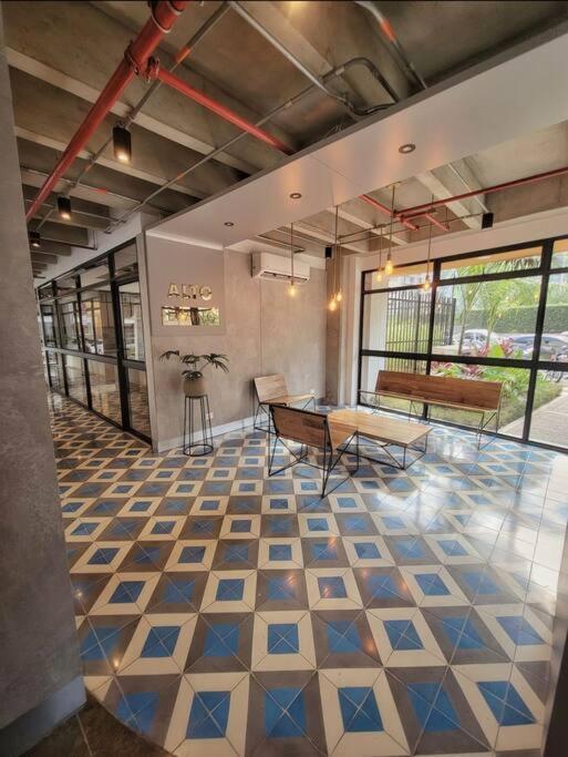 Hermoso E Iluminado Apartamento Apartamento