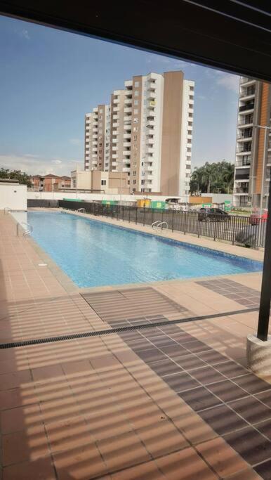 Hermoso E Iluminado Apartamento Apartamento