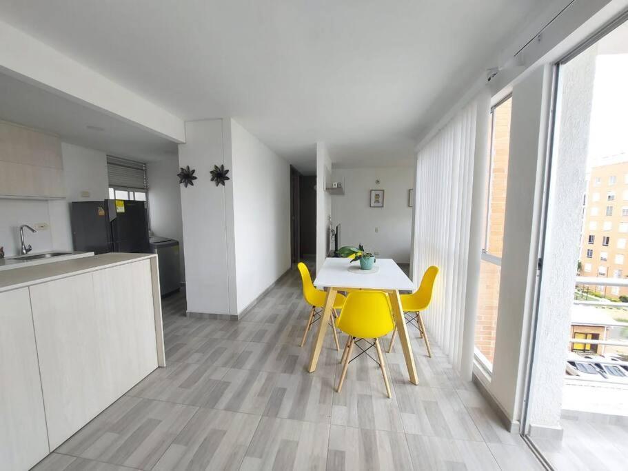 Apartamento Hermoso Y Comodo Apto Amoblado Al Sur De