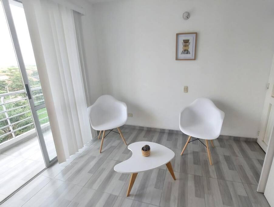 Apartamento Hermoso Y Comodo Apto Amoblado Al Sur De *
