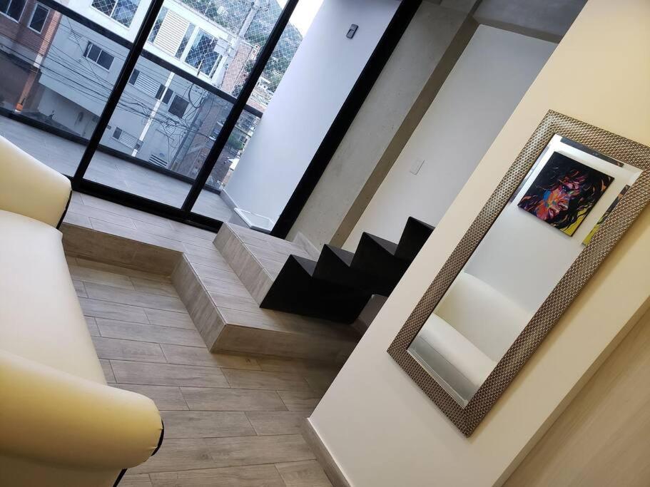 Apartamento De 2 Pisos Muy Bien Ubicado. Cali