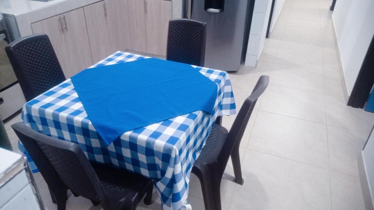 Dejate Envolver Por Tu Acogedor Apartamento En El Centro, Listo Para Recibirte Cali