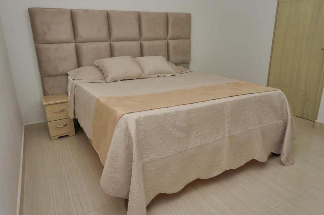 Hotel Jade Imbanaco