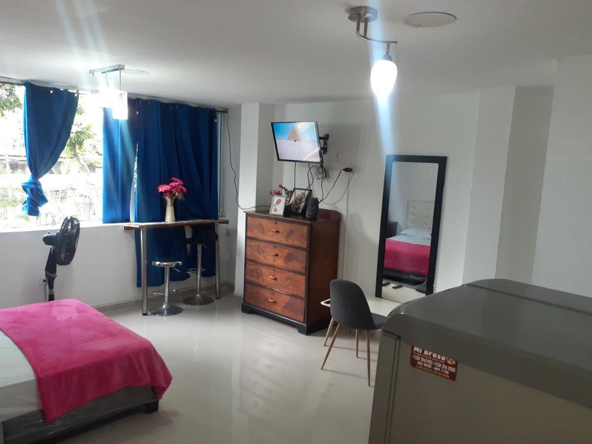 Aleli 2do.p Ent/sal Aerpto Cerca Terml Base Aerea,sena Acua/park.c.e Valle Pcfco, Chipichape Apartamento