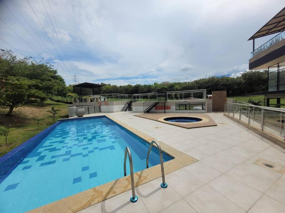 Cali Pance Piso 4-06 Apartamento Moderno Sector Exclusivo *