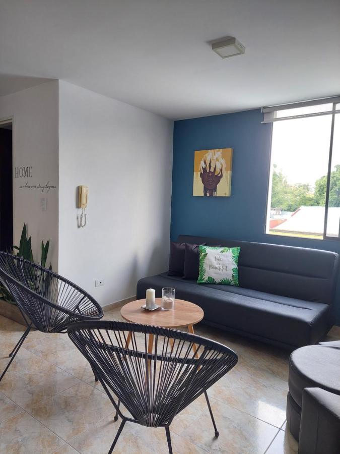 Apartamento A 2 Cuadras Del Estadio. *