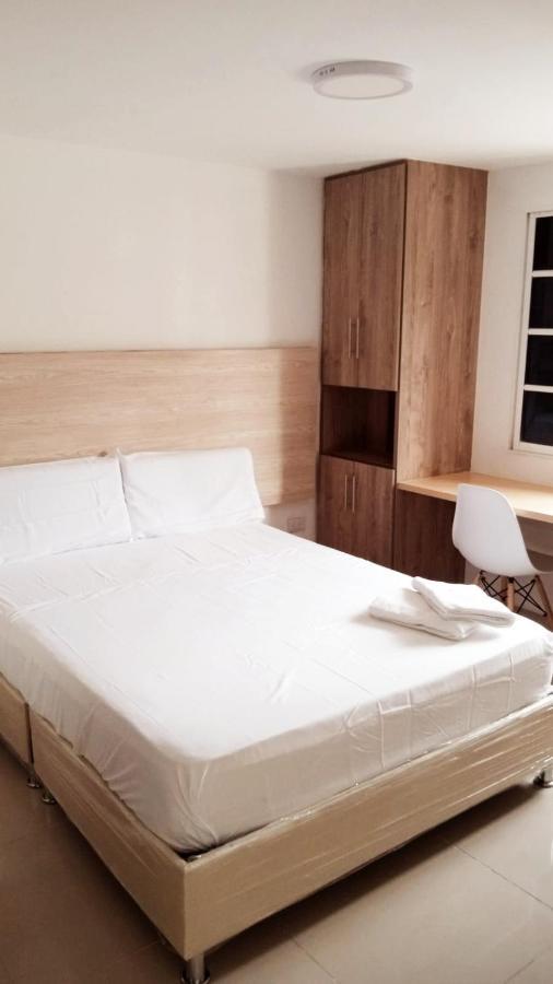 Hotel Aw Pasarela Real Cali