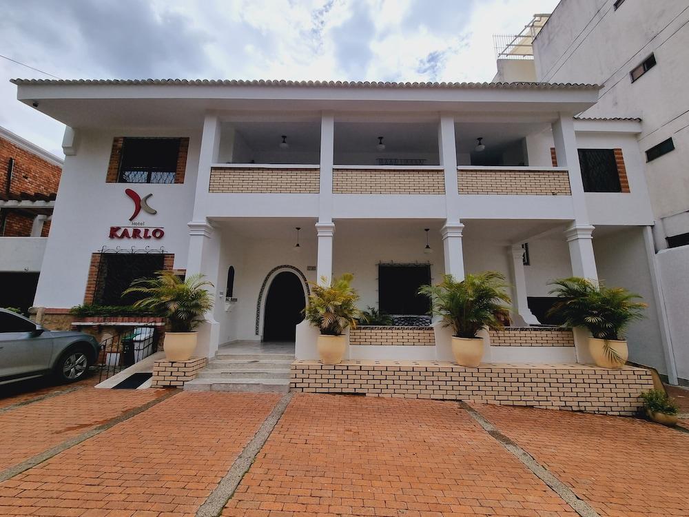 Karlo Hotel