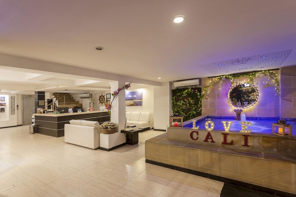 Hotel Aqua Granada