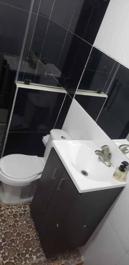 Aparta-estudios Alf Apartamento