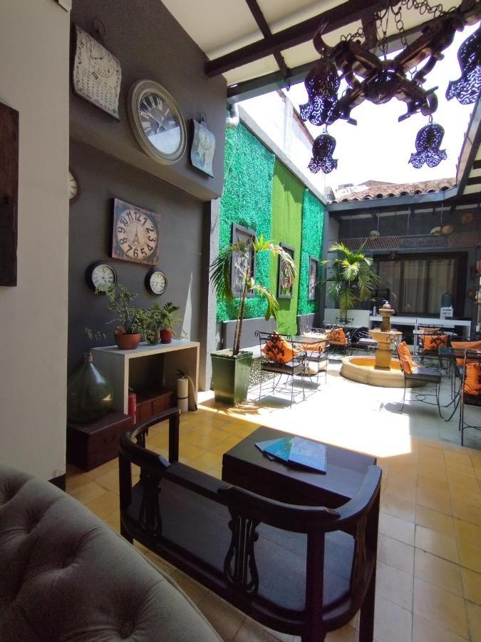 Boutique Porton De Granada 2*