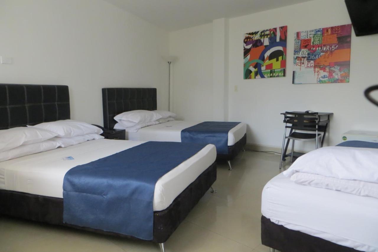 Hotel Santa Cecilia 3*