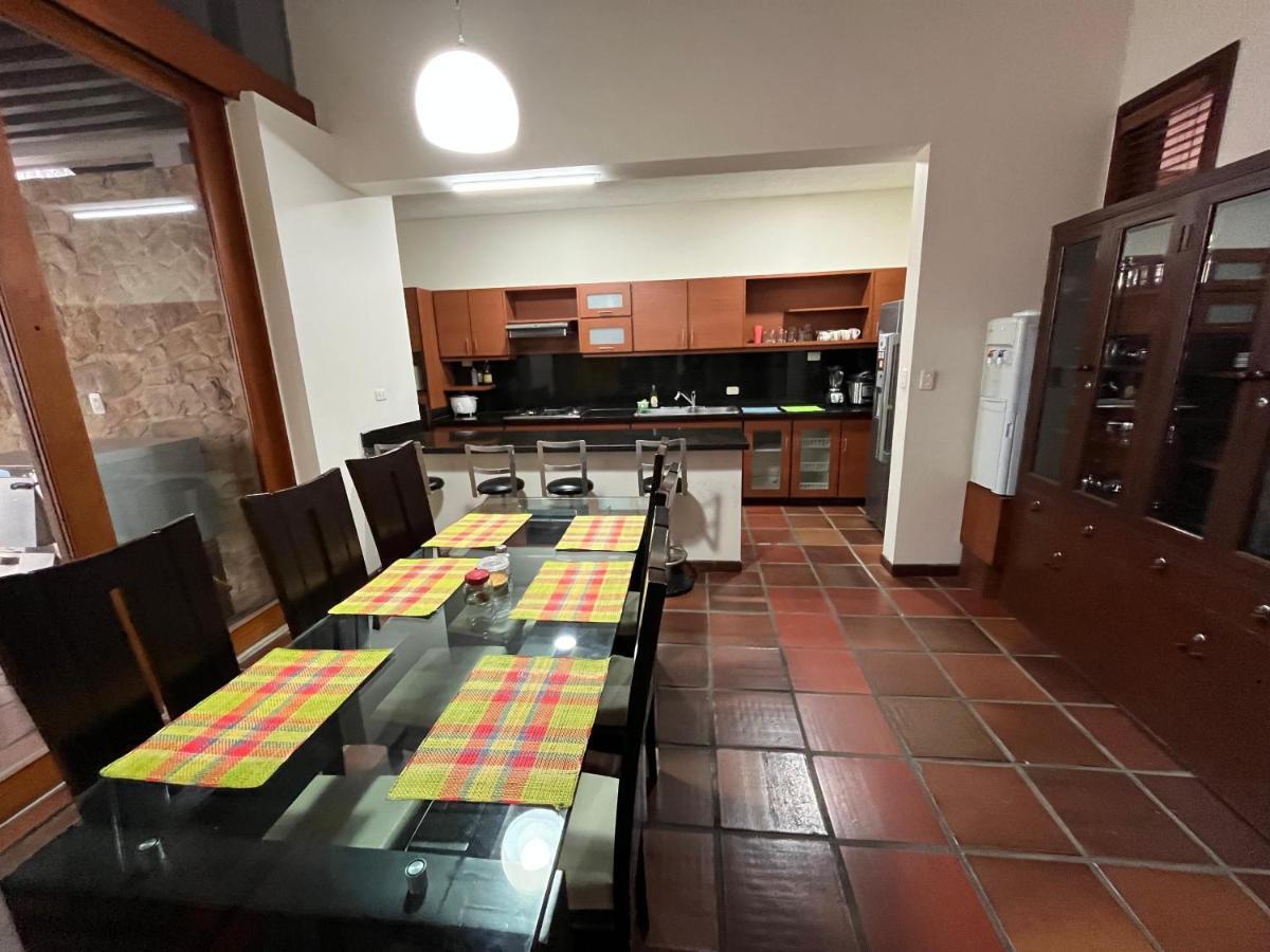 Comoda Privada - Ciudad Jardin Habitación en casa particular *