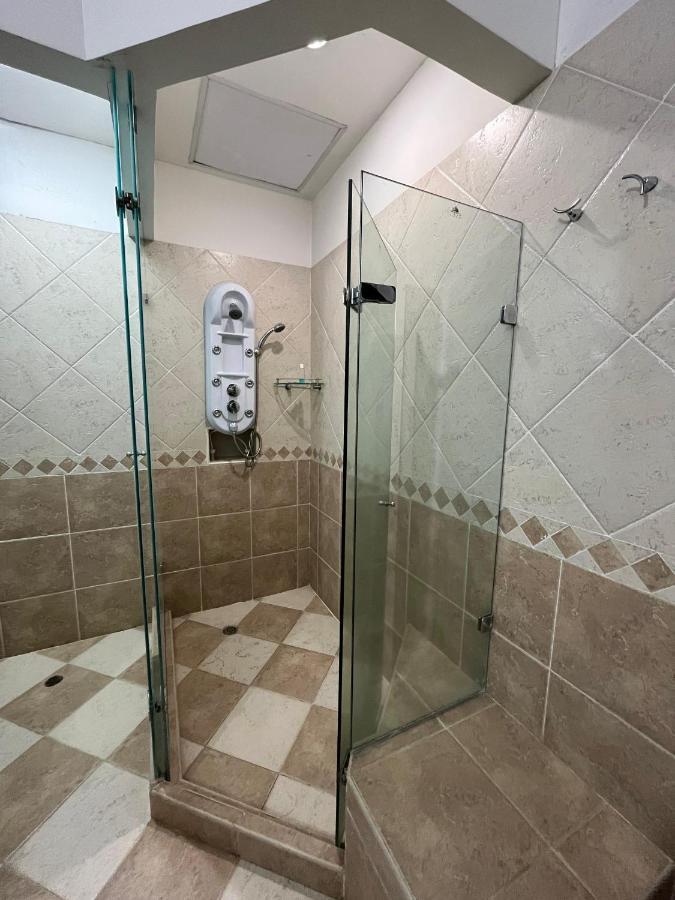 Habitación en casa particular Comoda Privada - Ciudad Jardin Cali