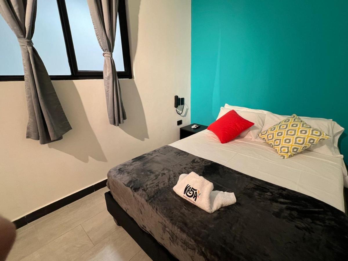 Kasa 5ta Apartahotel Hotel