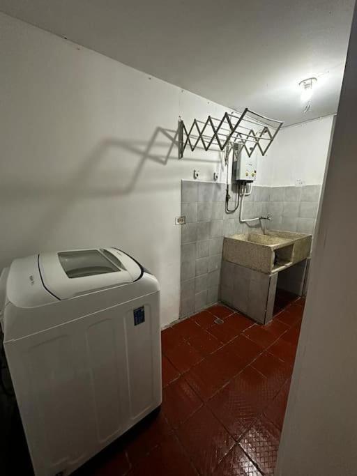 Apto Cerca Al Terminal, Wifi, 3 *