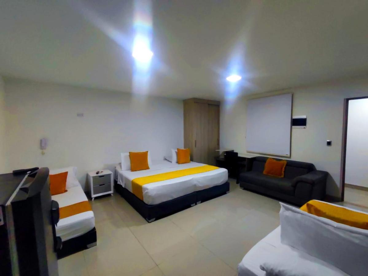 Granada Apartahotel
