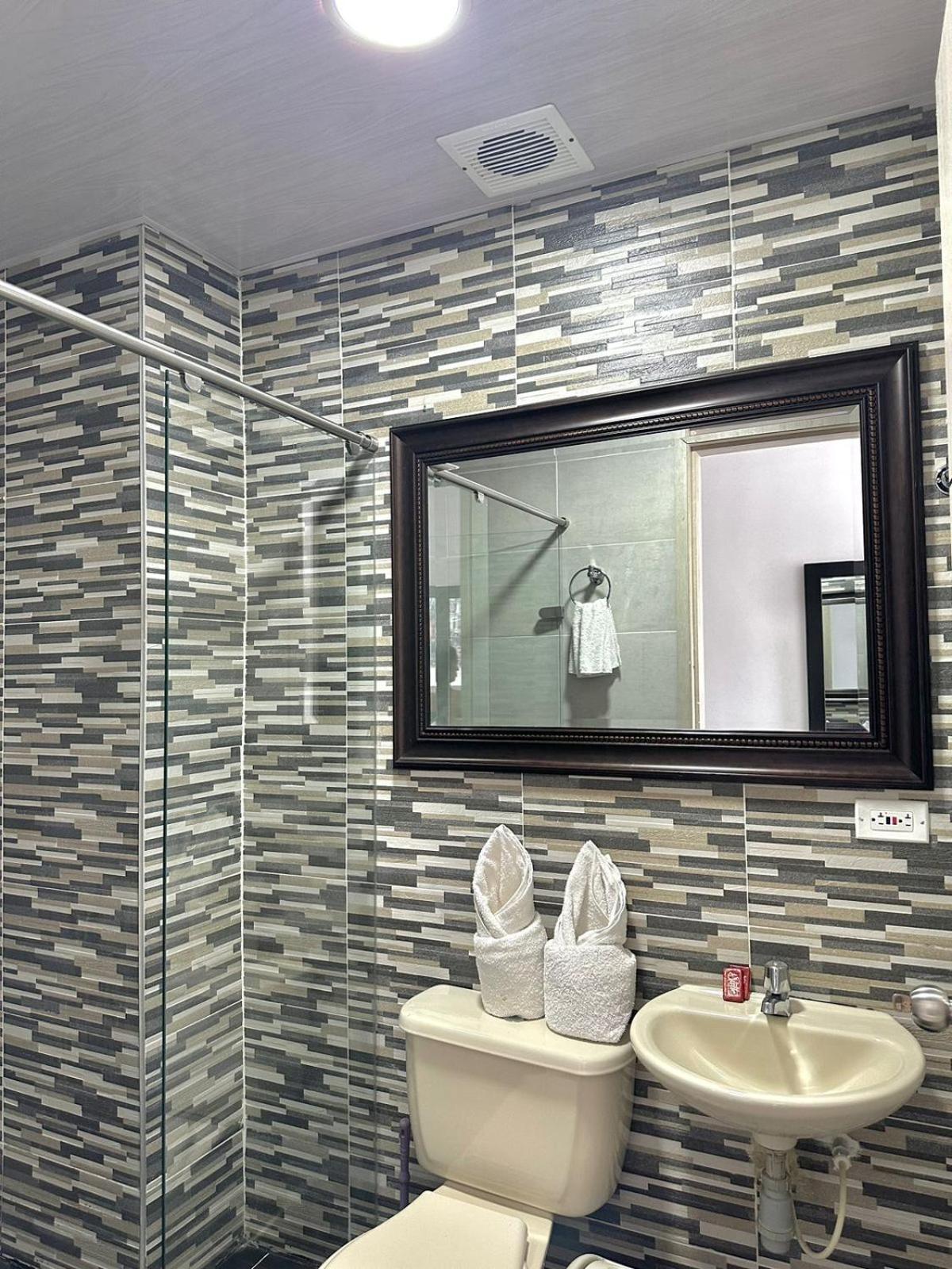 Hotel Ayenda 1423 Maderos 2*