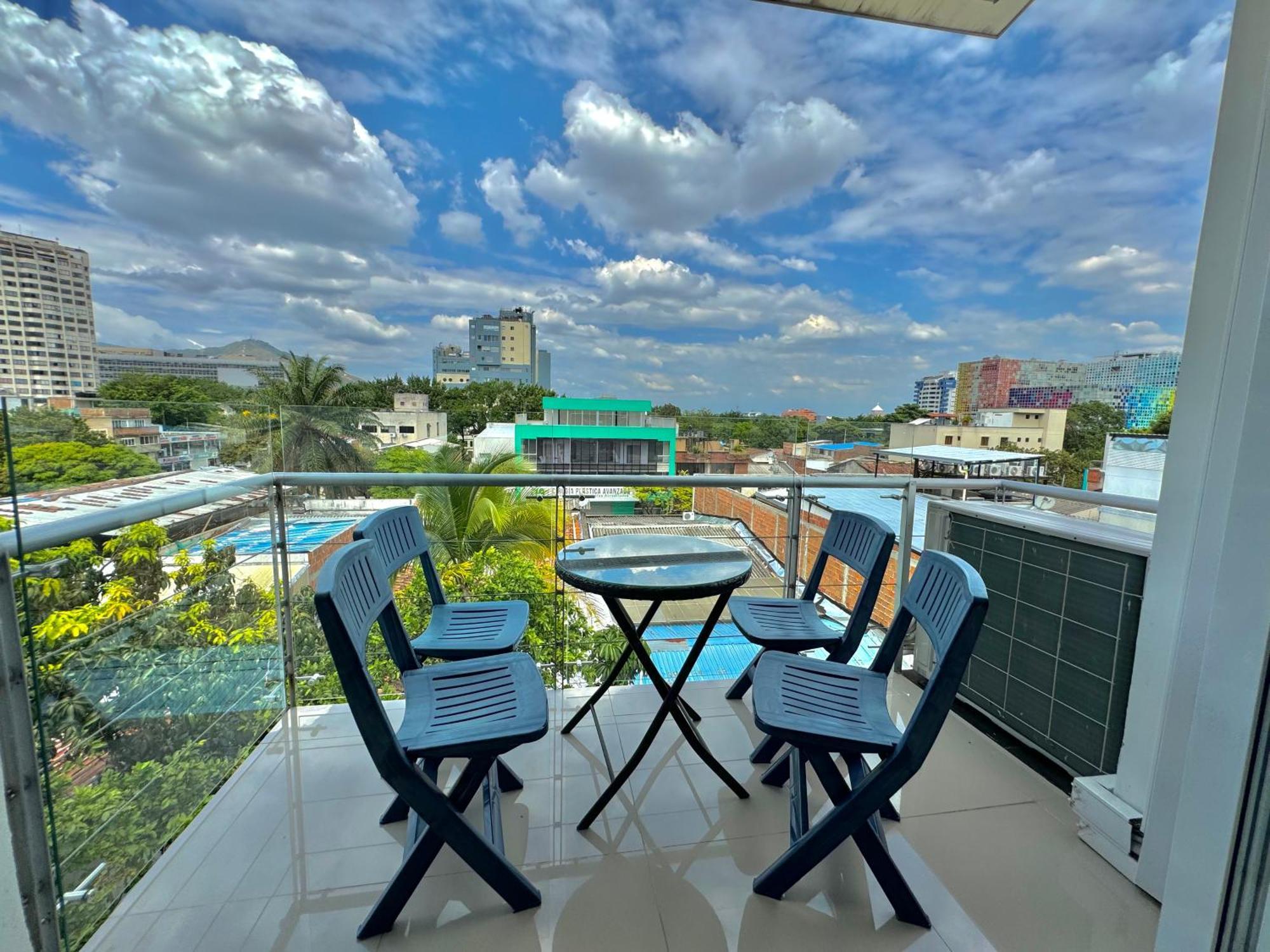 Apartamento 204 Amoblado&tequendama 2 2 Baños Acs *