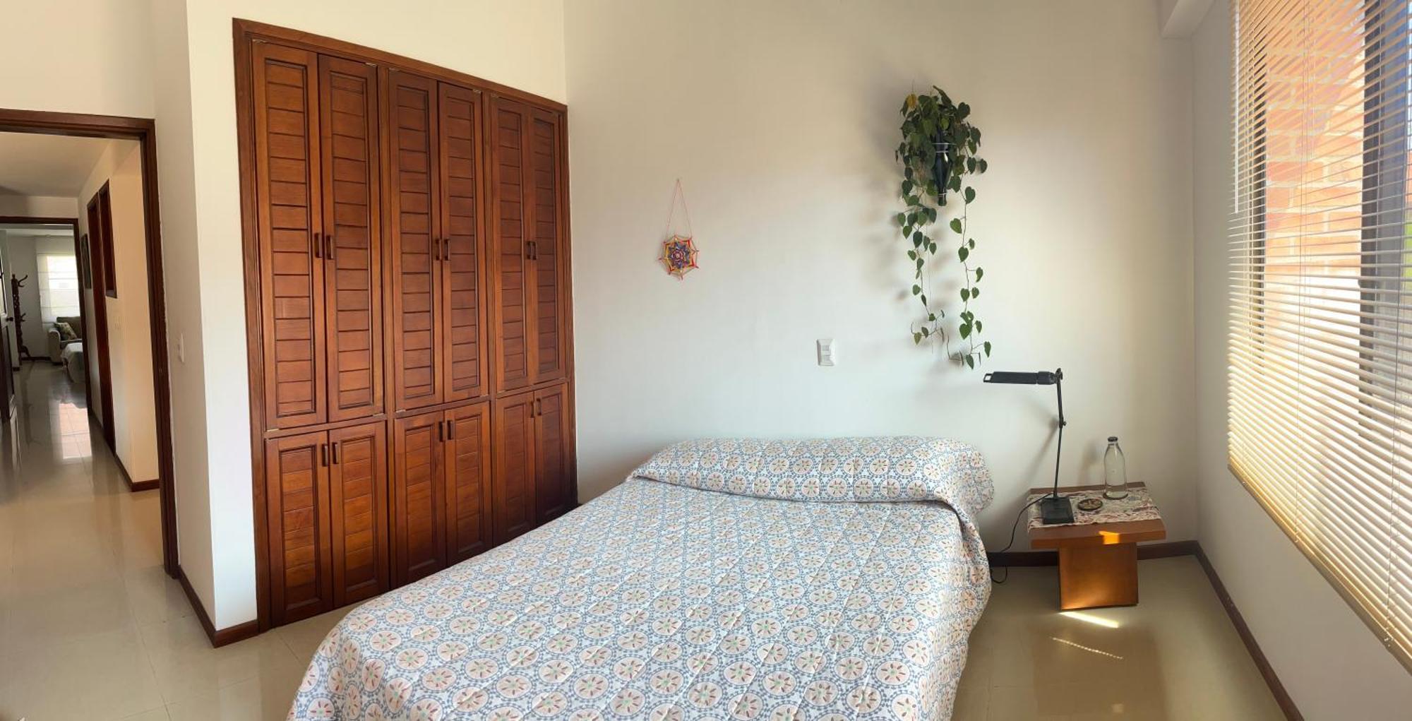 Habitación en casa particular En Ciudad Jardin Cali