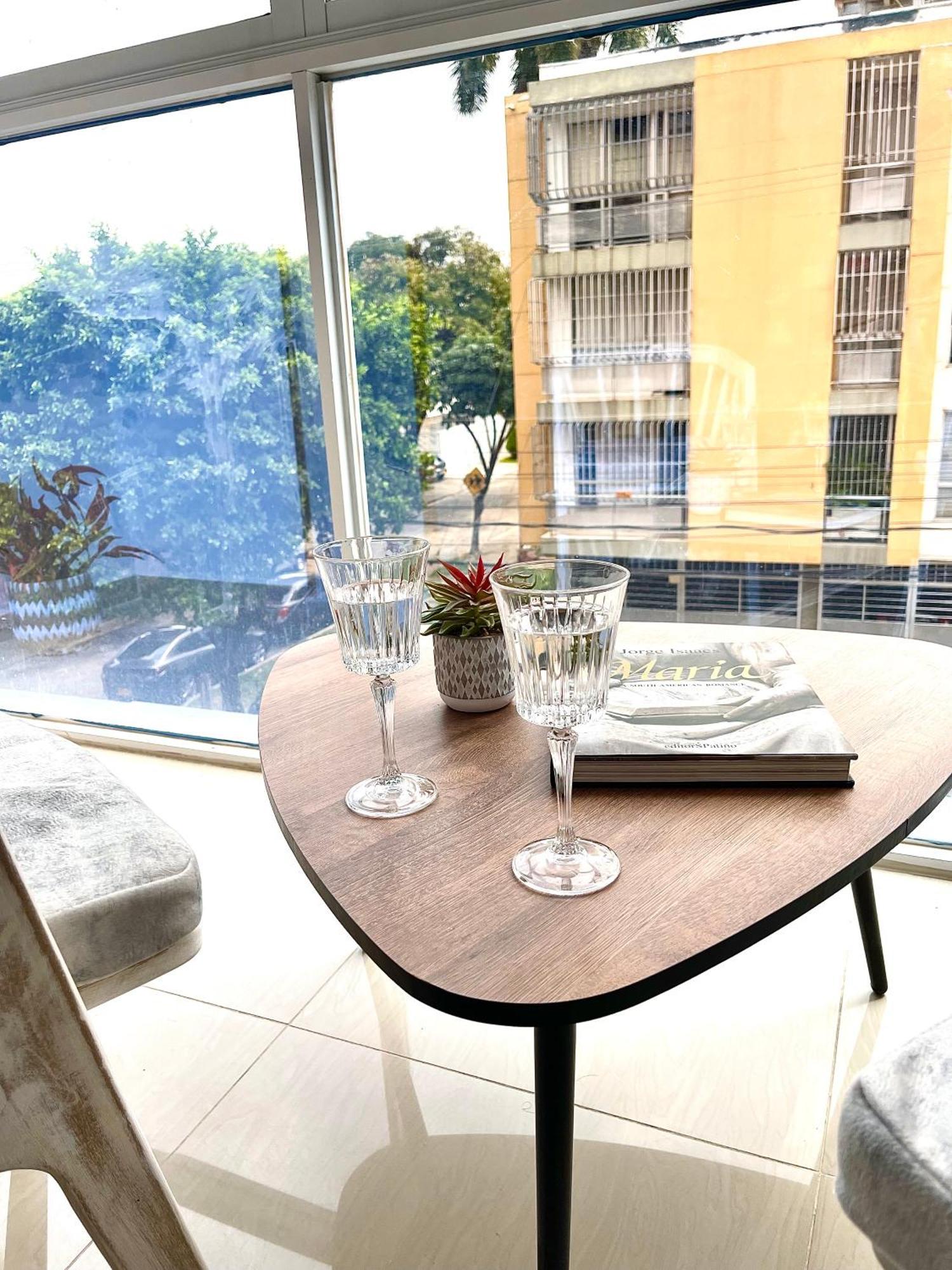 Apartamento Brr Limonar, Nuevo, Comodo Y Hermoso Aparta Estudio 202