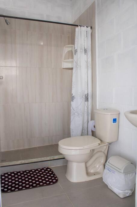 Familia Grande Y Hermoso Apartment *