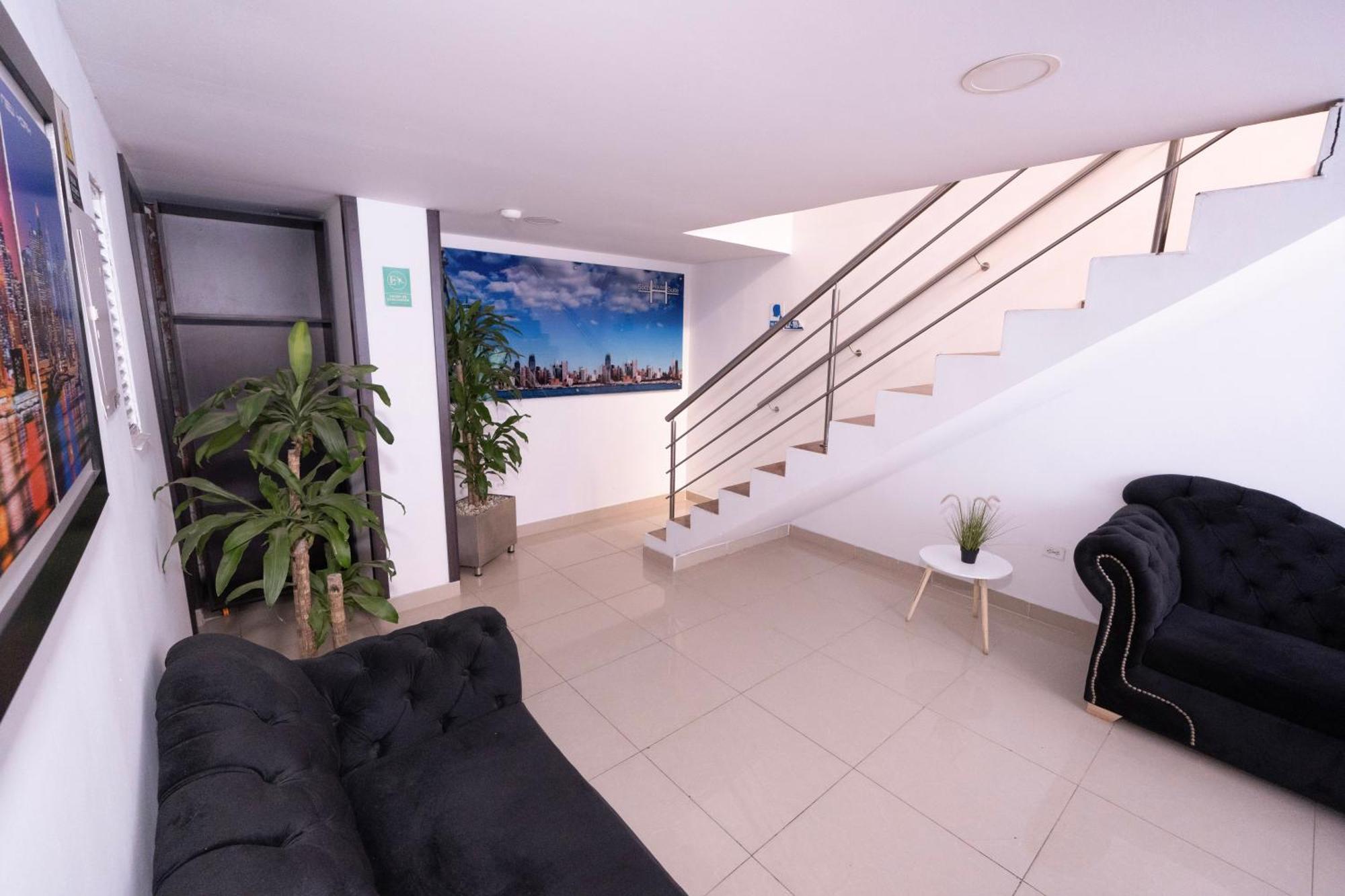 Hotel Sixth House 3*