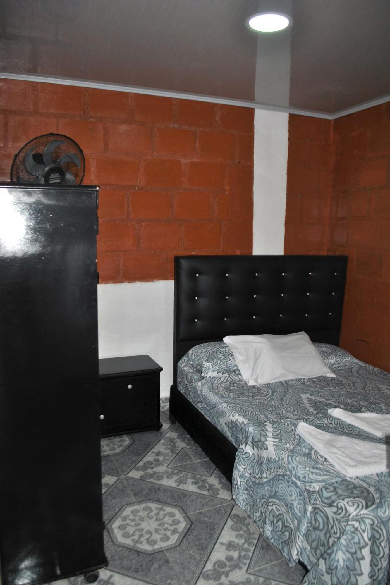 Acogedora Casa Ideal Grupos Grandes Сasa de vacaciones Cali