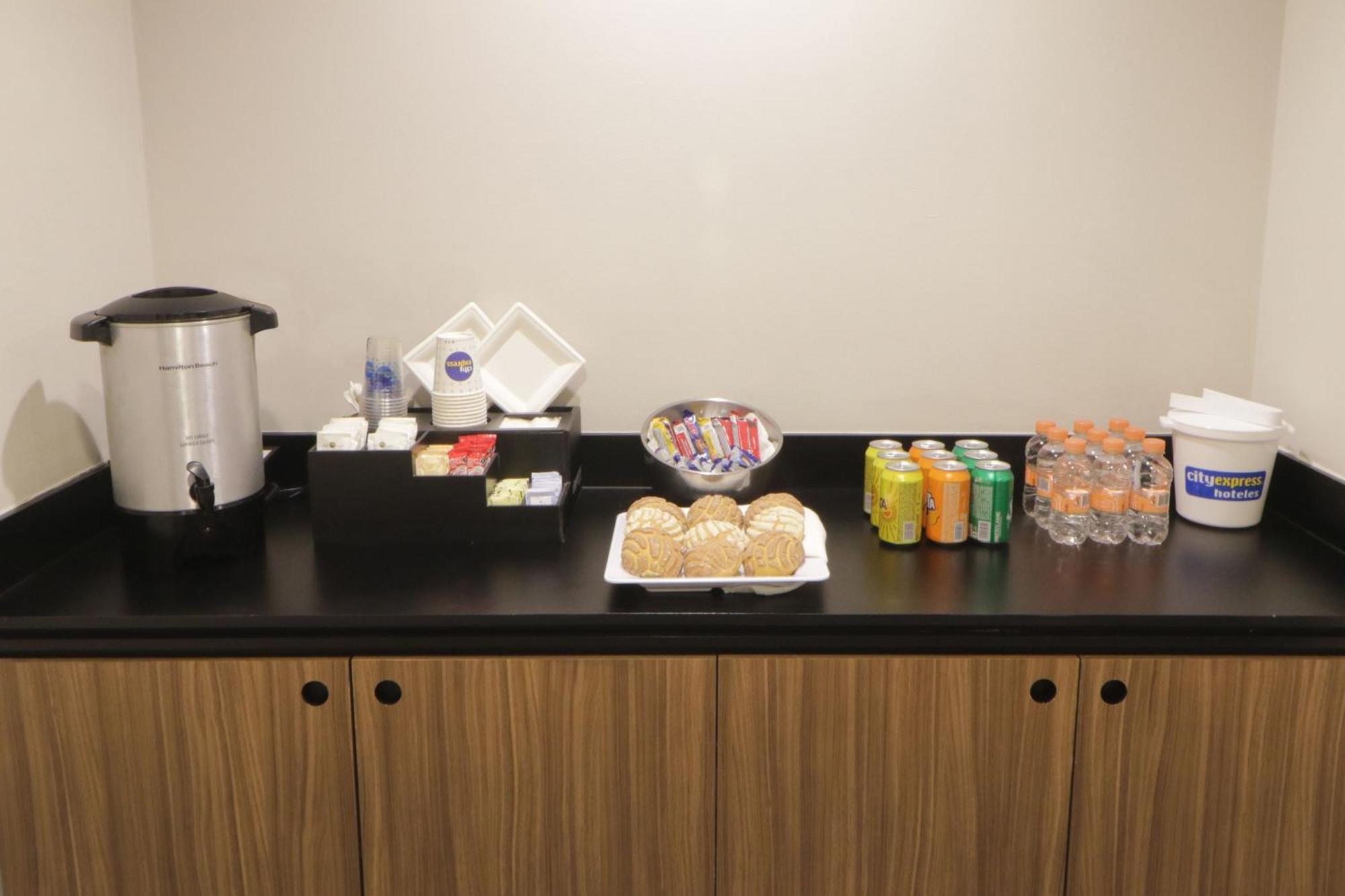 Hotel Express By Marriott Colombia