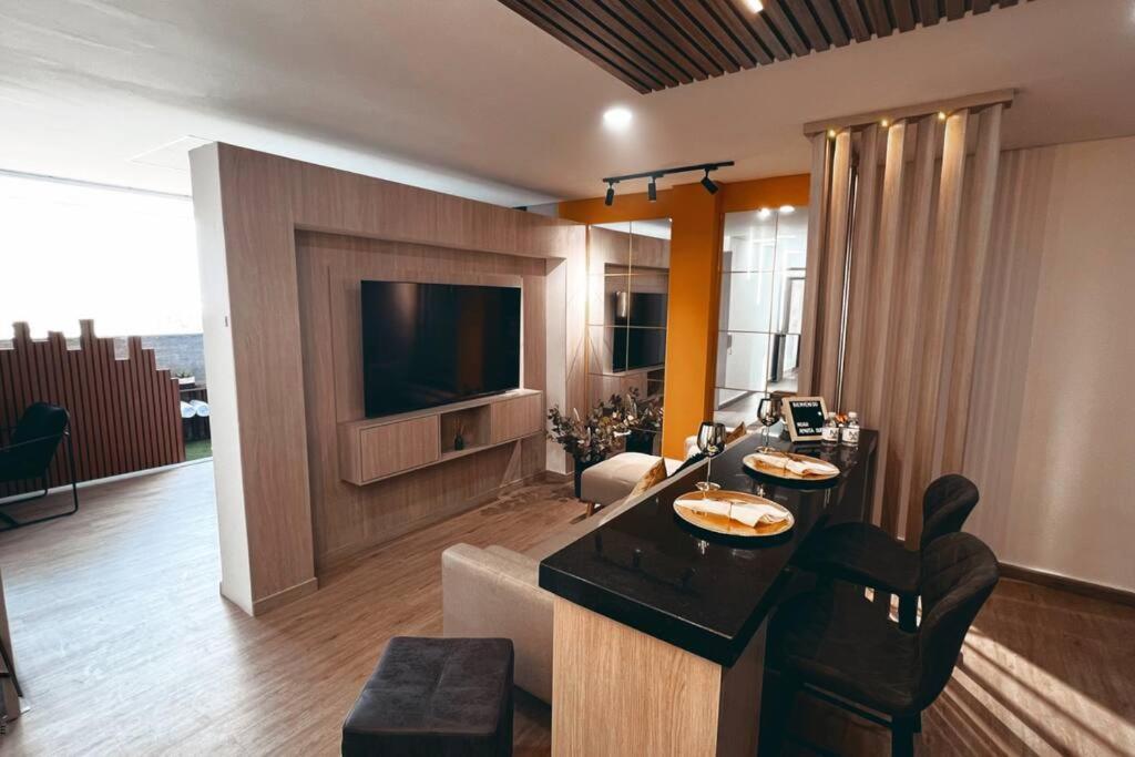 Noah Apartasuite 603 *