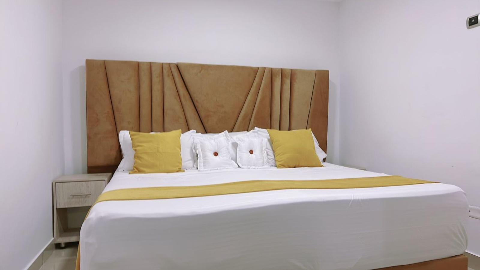 Hotel Aparta Suites Granada Deluxe *