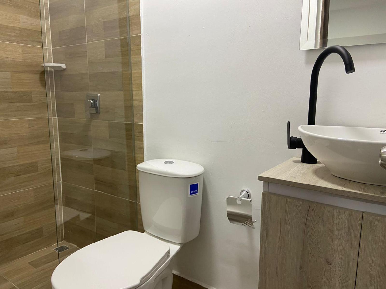 Aparta Suites Granada Deluxe Hotel Cali