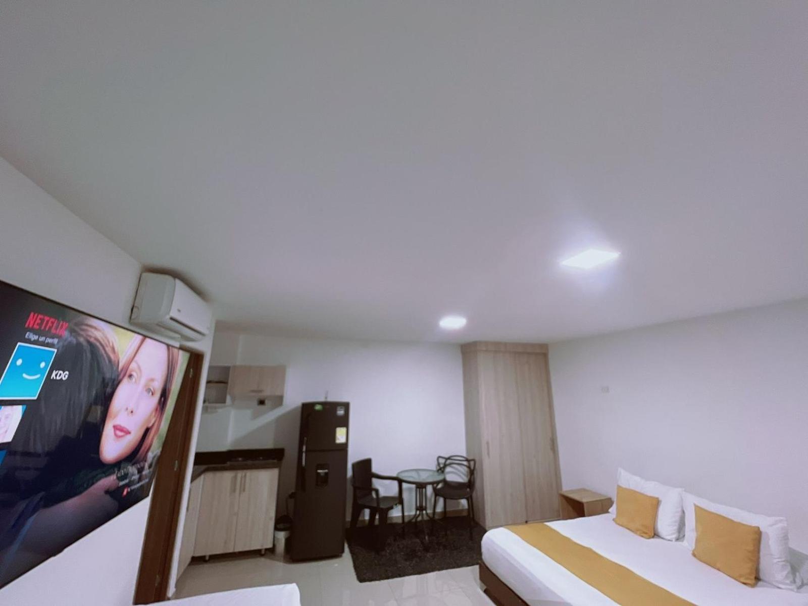 Aparta Suites Granada Deluxe Hotel *