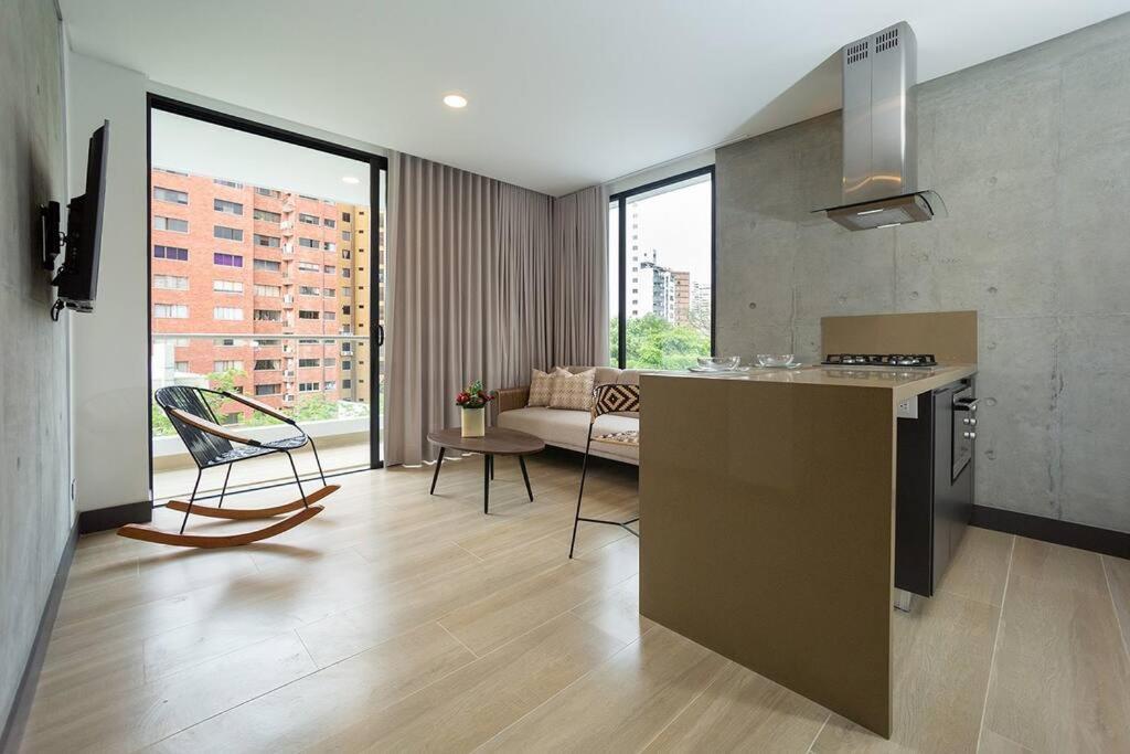 Hermoso Apto En El Oeste De 503 Apartamento *