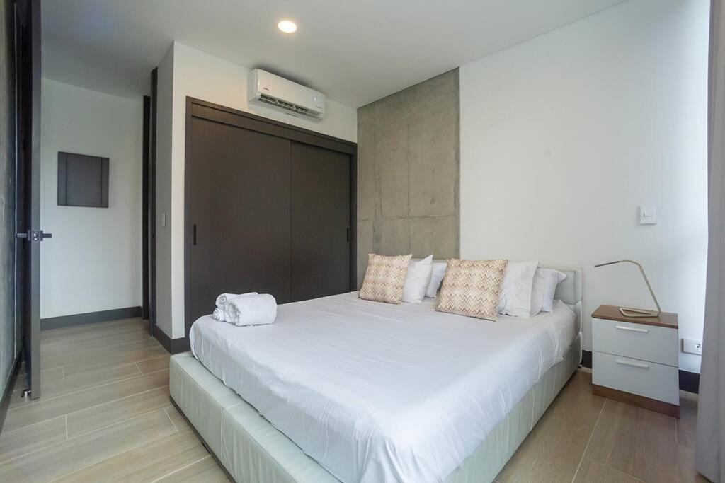 Hermoso Apto En El Oeste De 503 Apartamento *