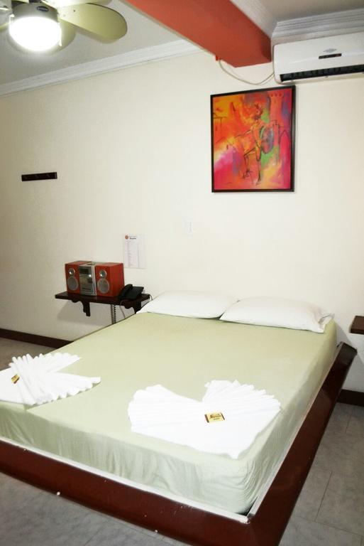 Bugatier Hotel Cali