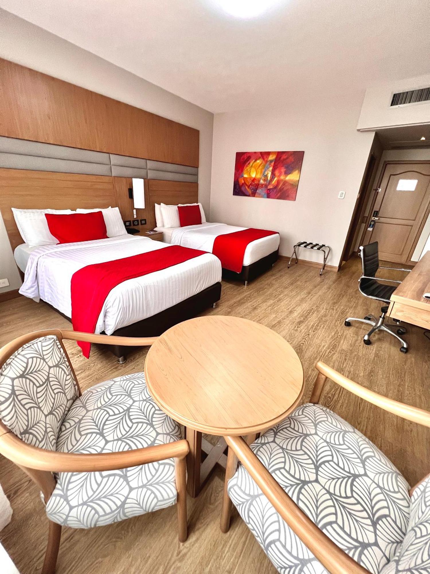 Dann Carlton Hotel 5*