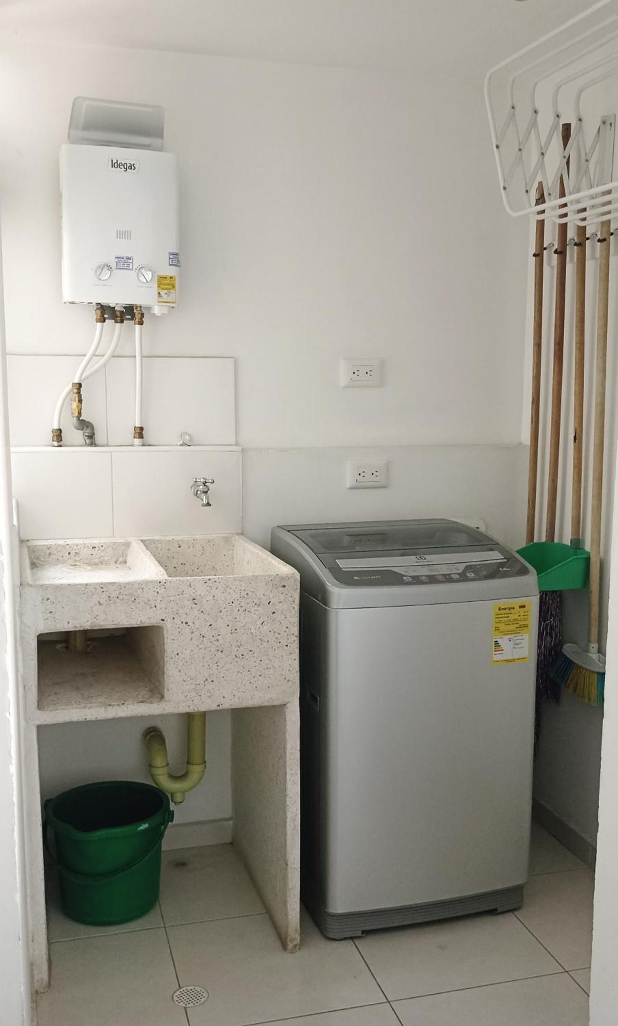 Apartamento Amoblado En Cali. San Rafa Cali