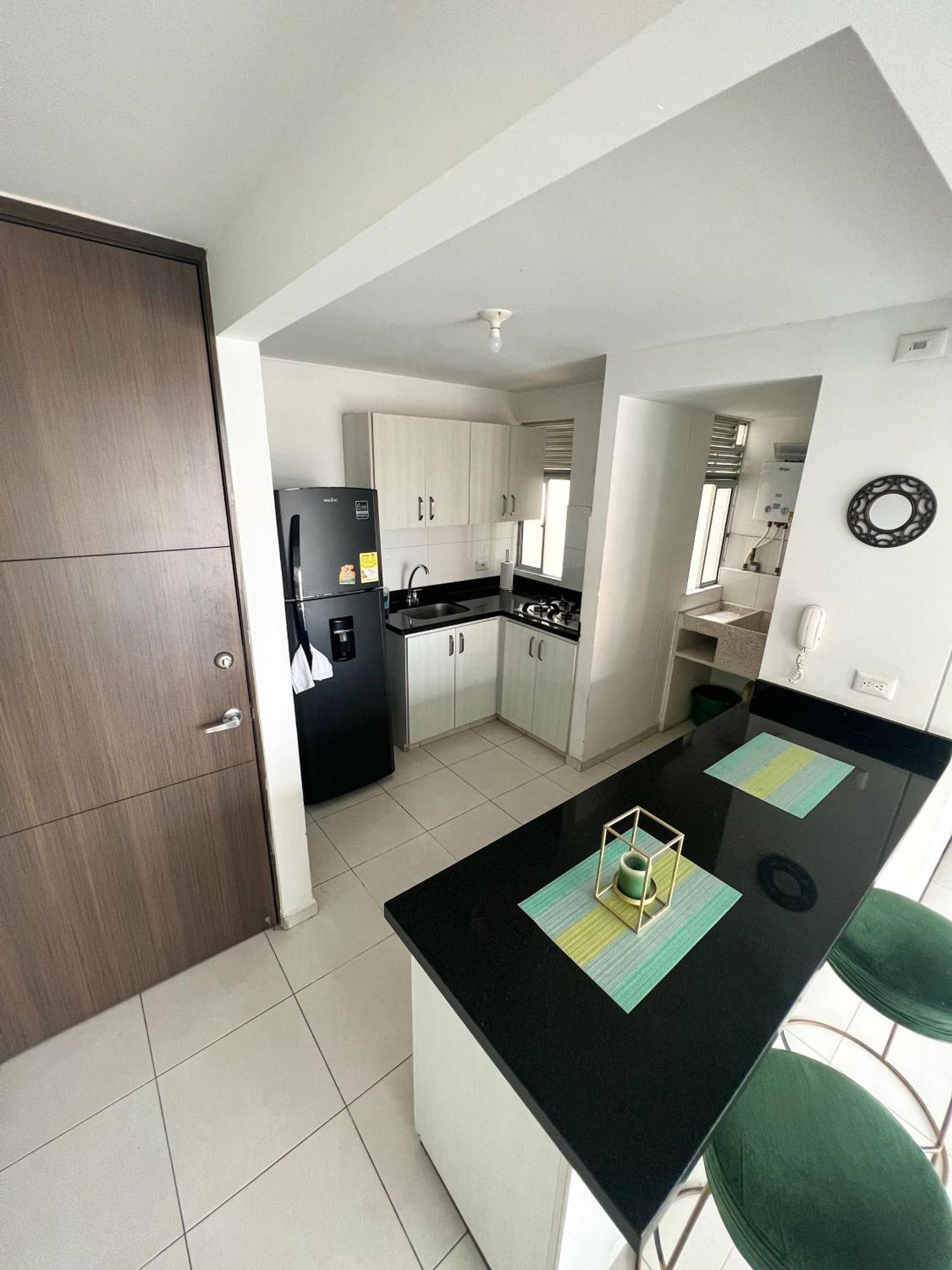 Apartamento Amoblado En Cali. San Rafa