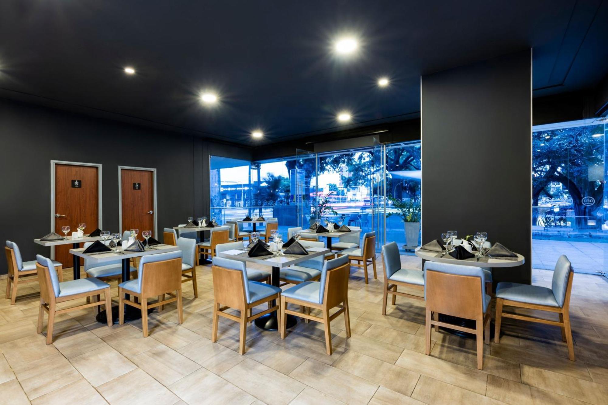 Express By Marriott Colombia Cali