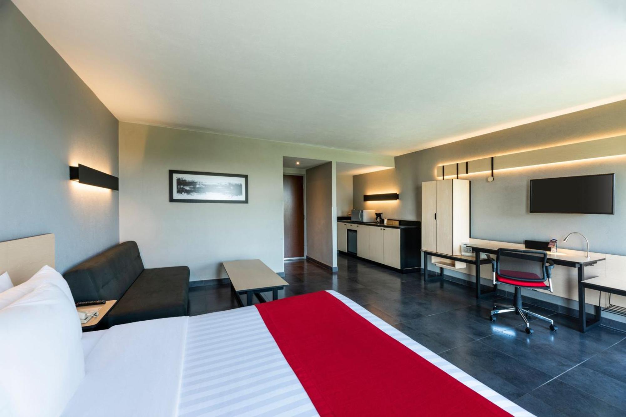 Hotel Express By Marriott Colombia