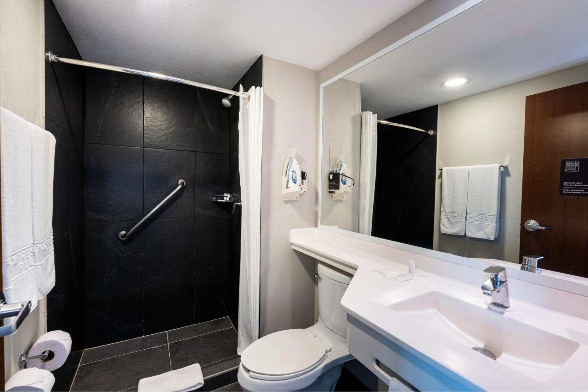 Express By Marriott Colombia Hotel 4*