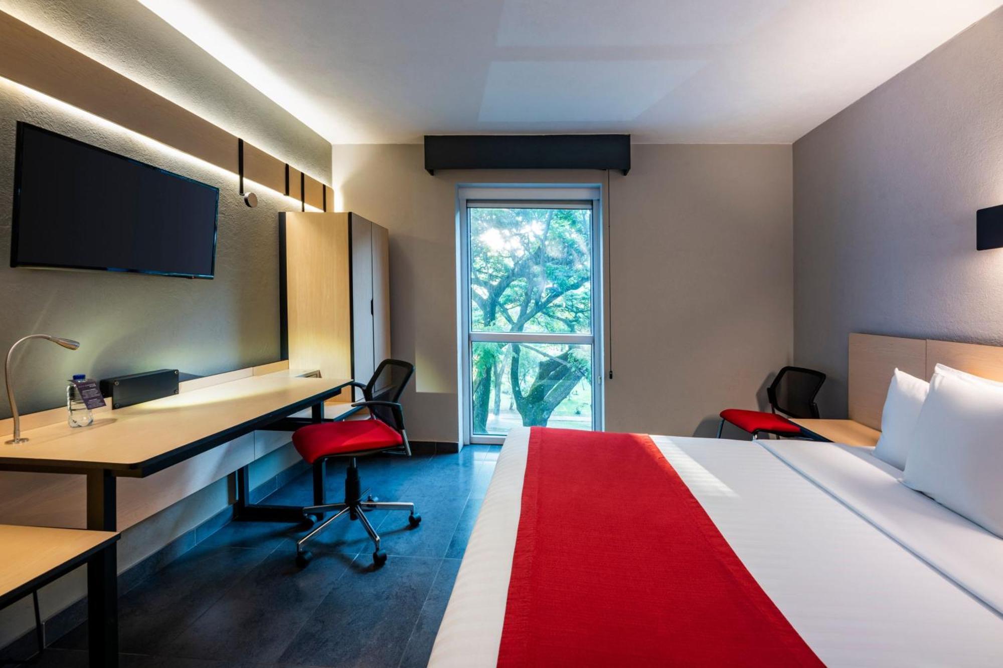 Hotel Express By Marriott Colombia 4*