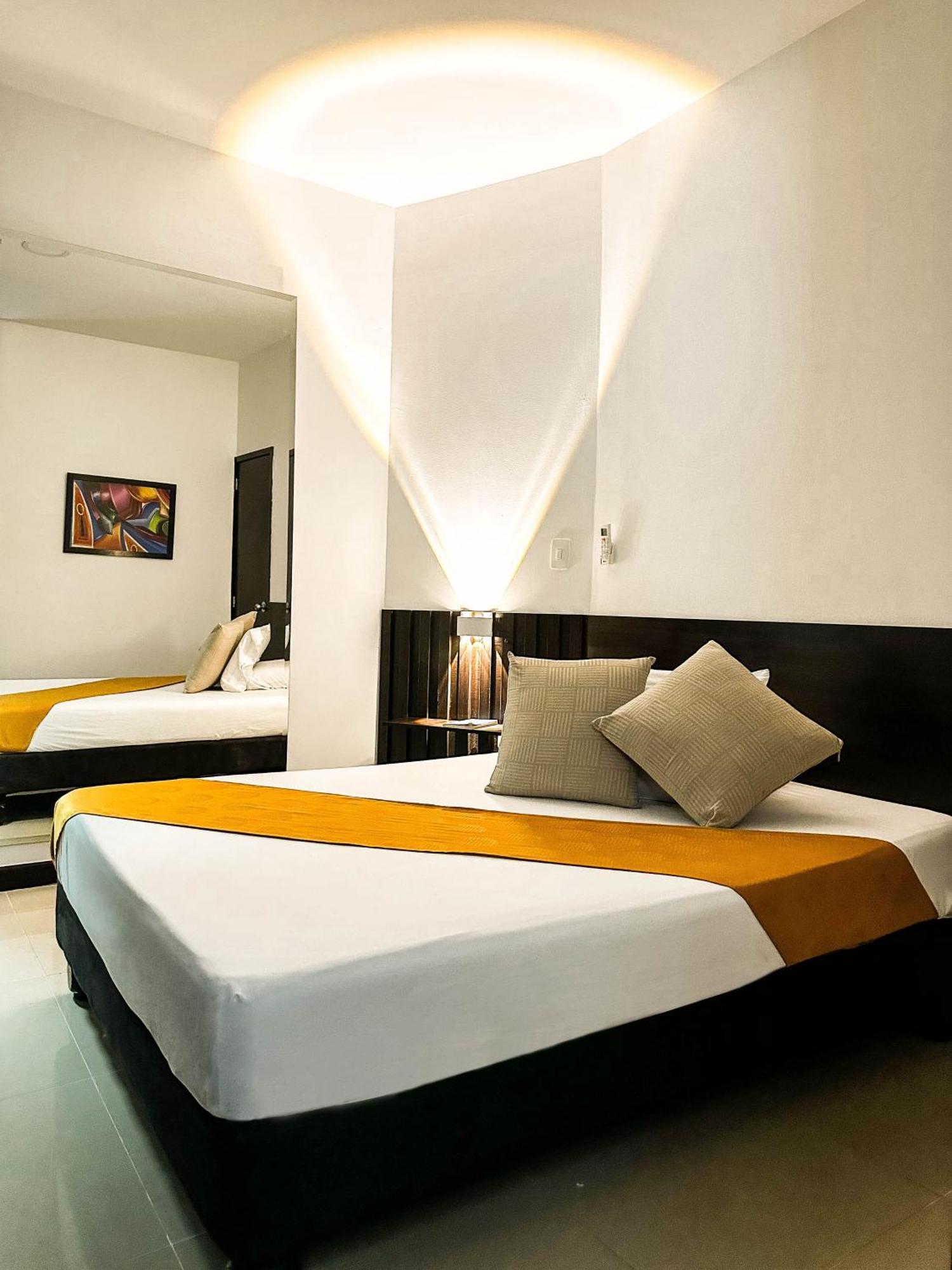 Sixth House 3* Cali