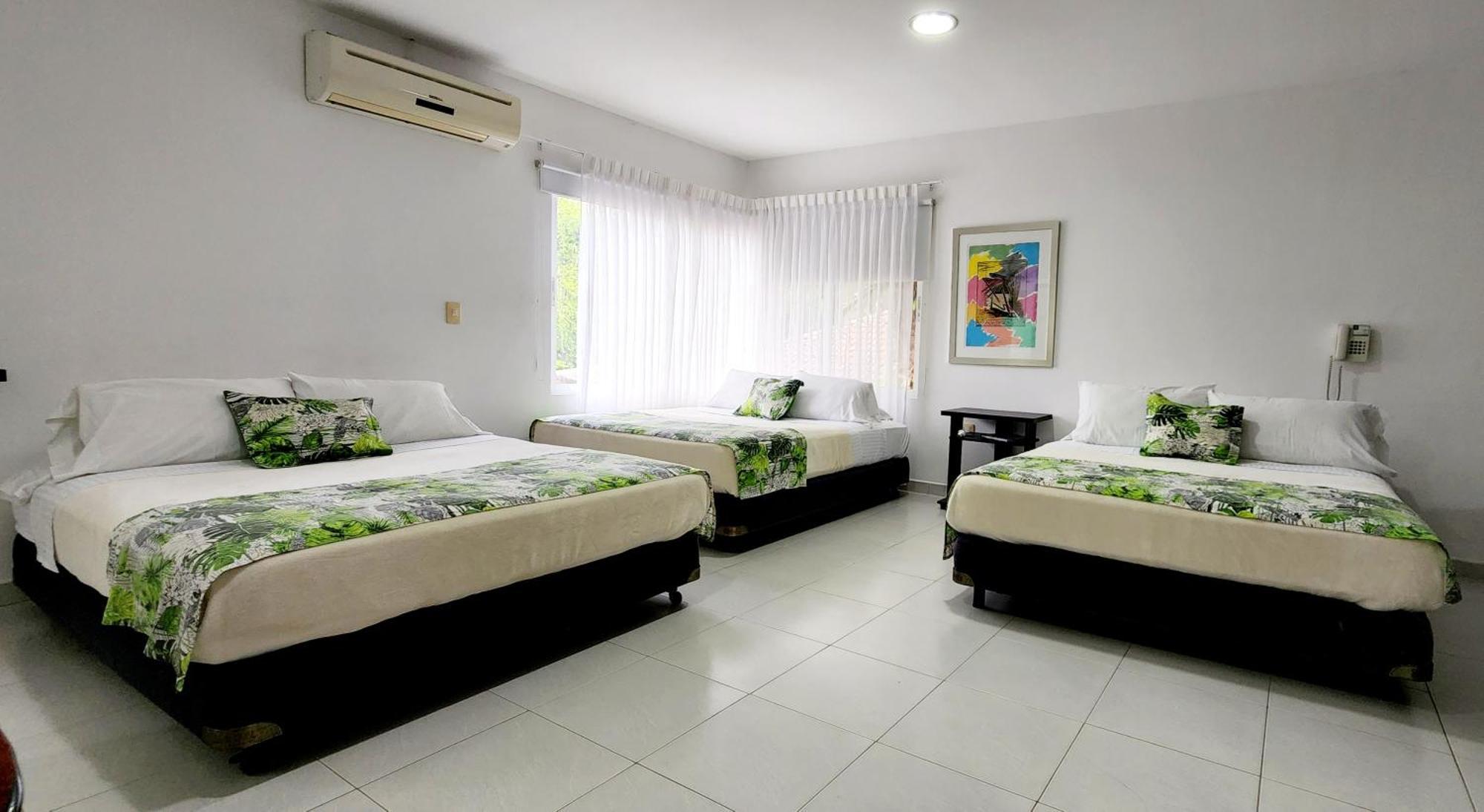 Campestre Santa Monica Pance 4*