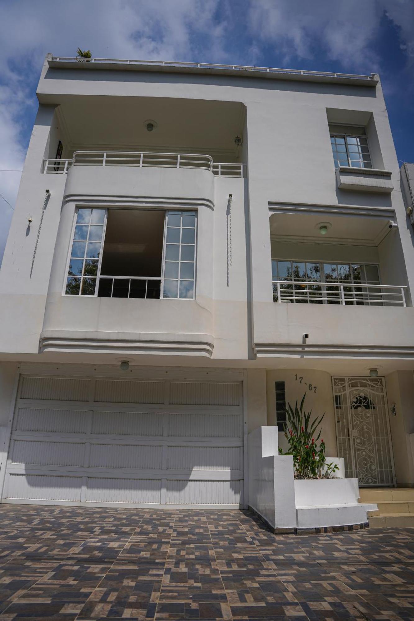 Apto. 4 Personas En Apartamento *