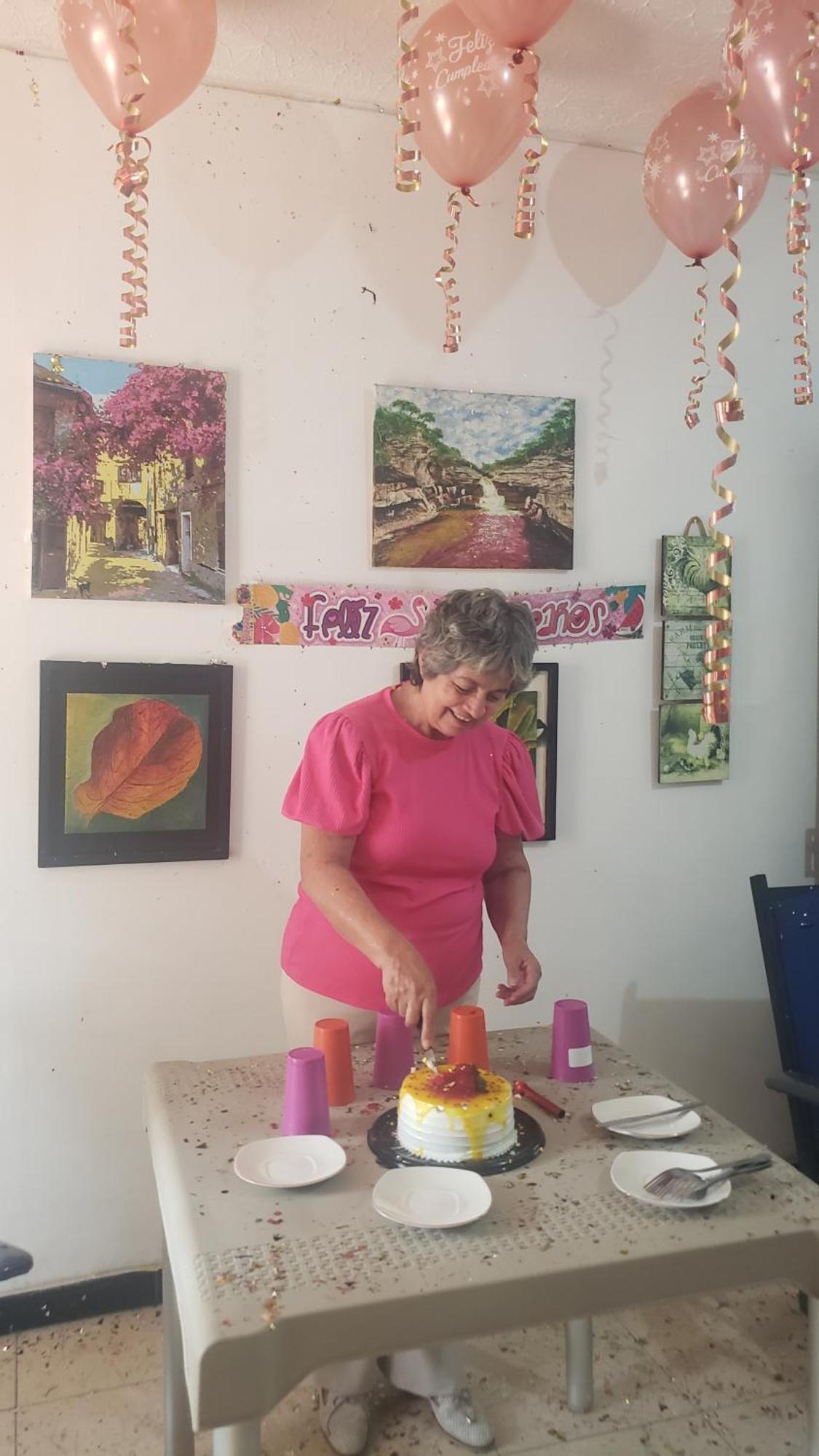 Mom's House Colombia * Cali