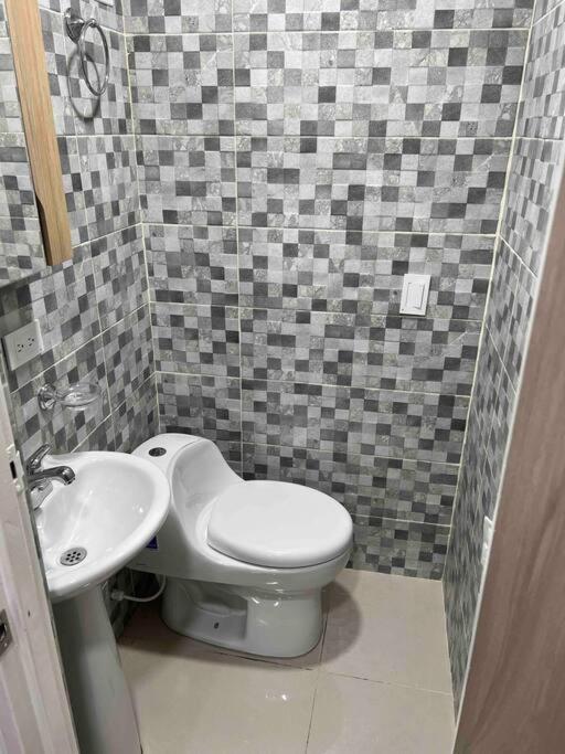 Apto De Lujo 101, 2 Hab 3 Banos Apartamento Cali