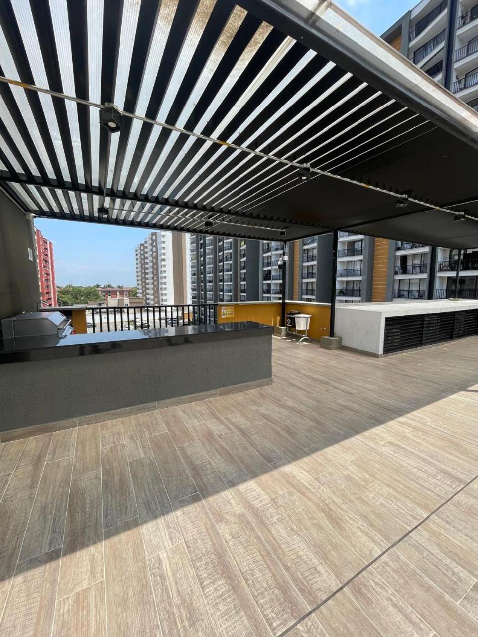 Se Alquila Apartamento Alto Living *