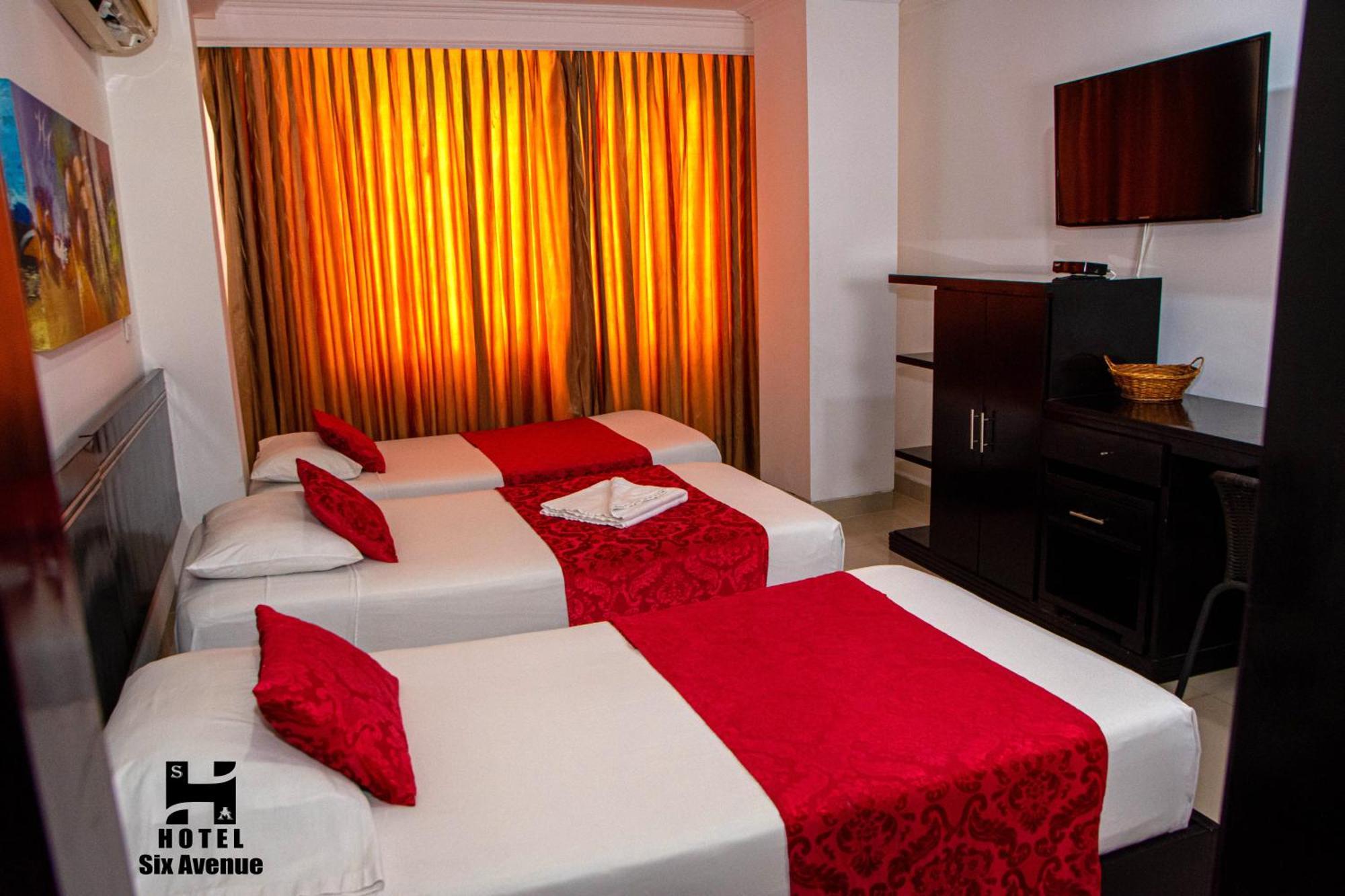 Hotel Six Avenue 4*